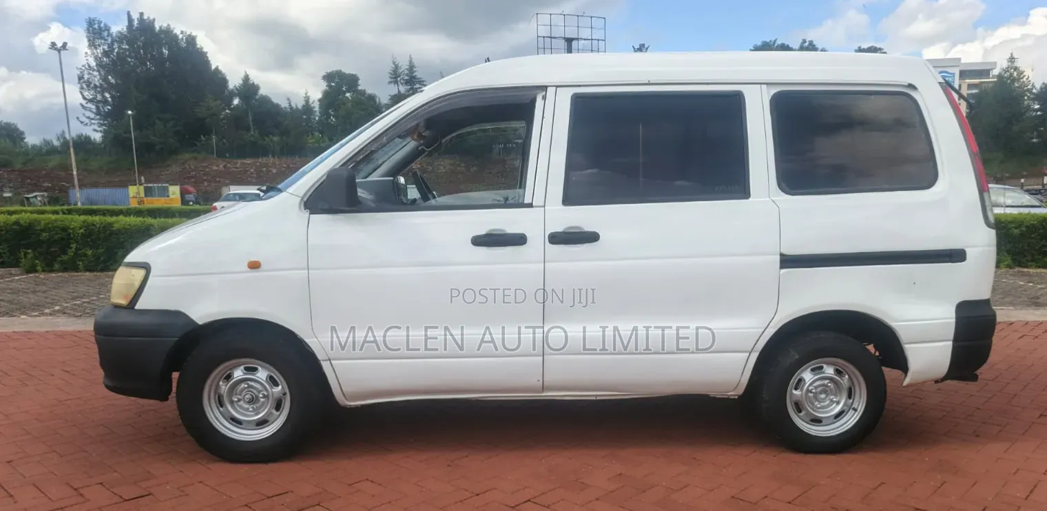 Toyota TownAce 2005 White
