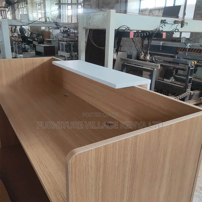 1.6m Brown Customized Front Reception Desk