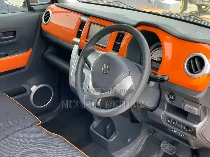 Suzuki Hustler 2017 Orange