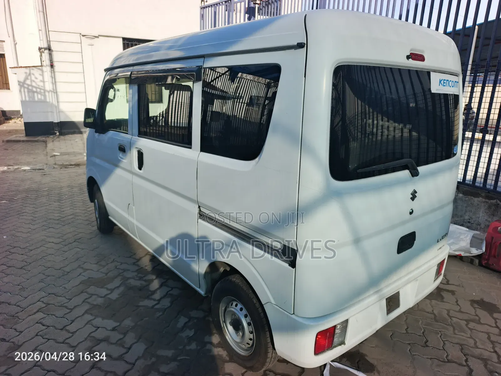 Suzuki Every Wagon 2018 White