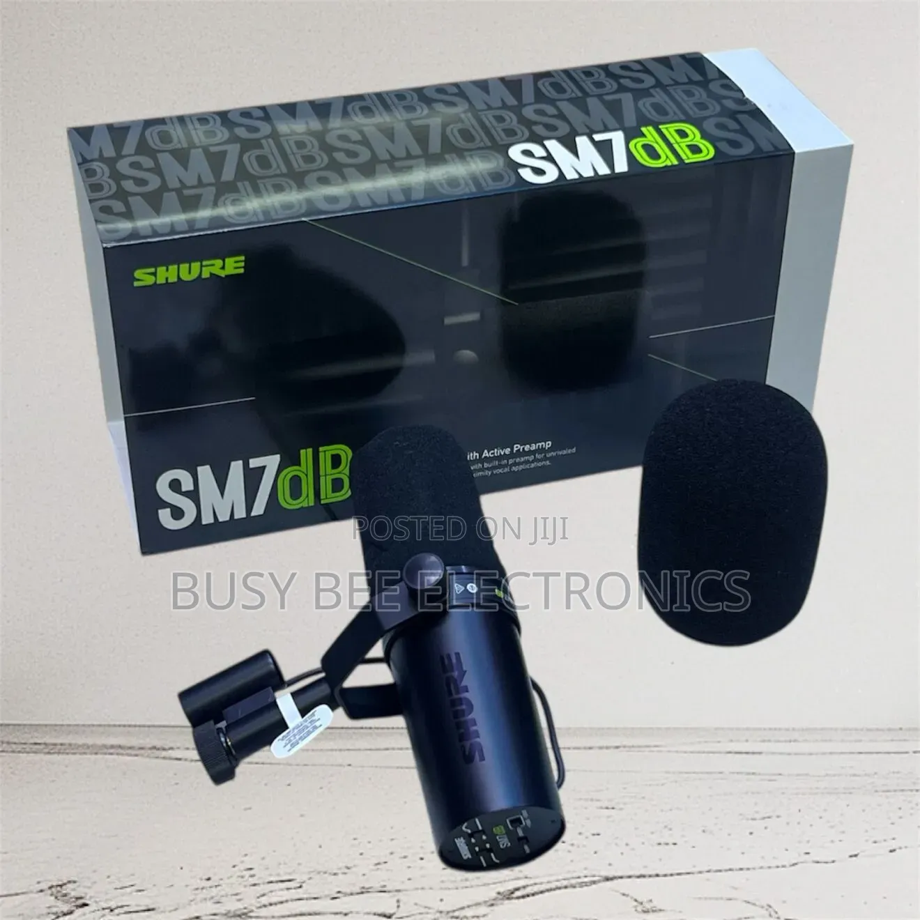 Shure Sm7db Active Dynamic Microphone