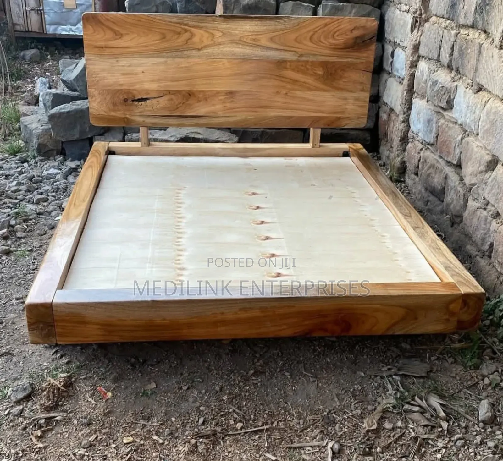 Solid Zollo Studio Boxbed Mango Wood 6*6