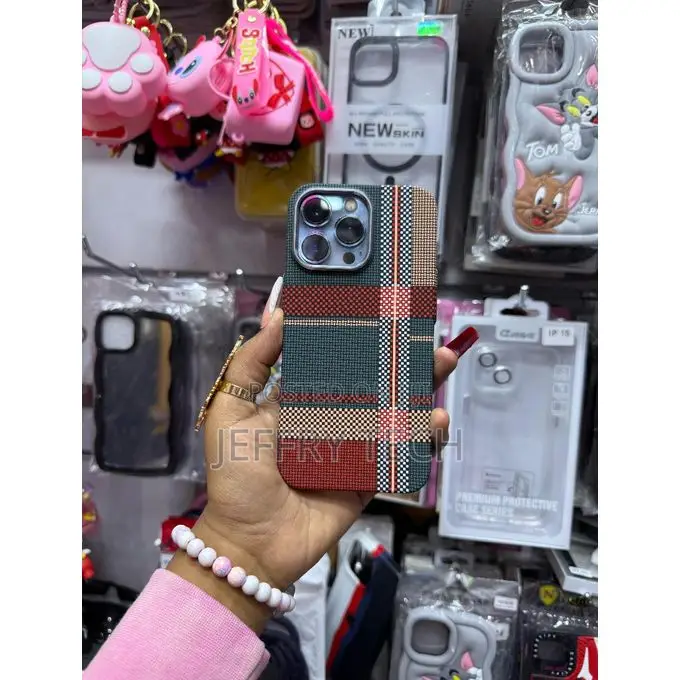 Apple iPhone 14 Luxo Tribal Case