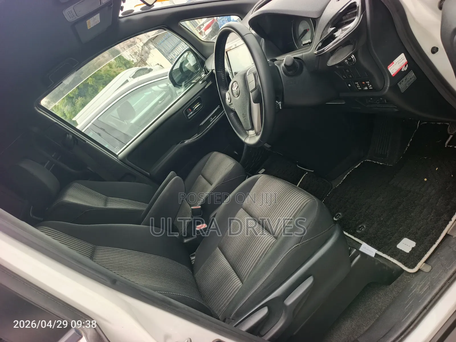 Toyota Voxy 2019 White