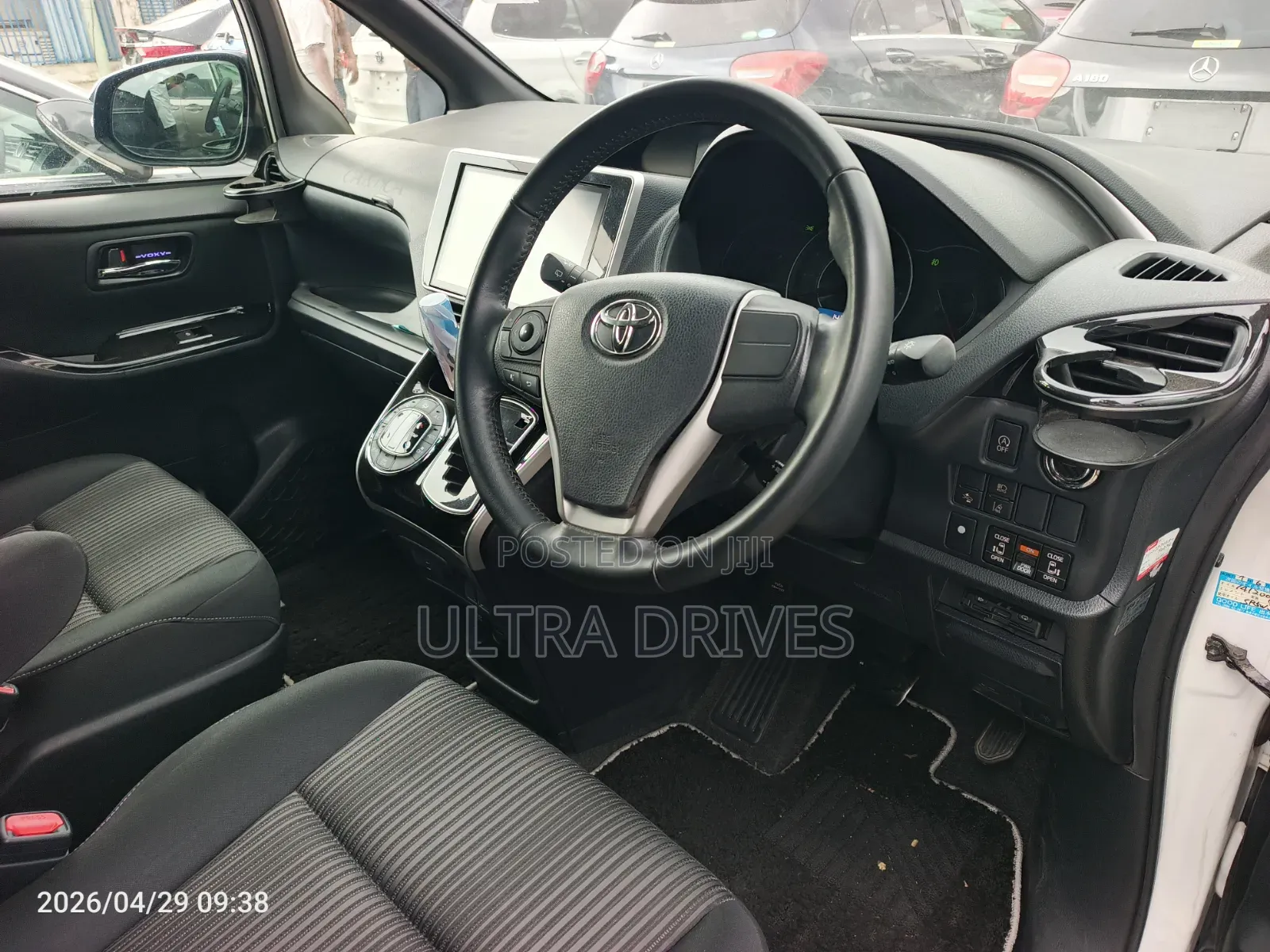 Toyota Voxy 2019 White