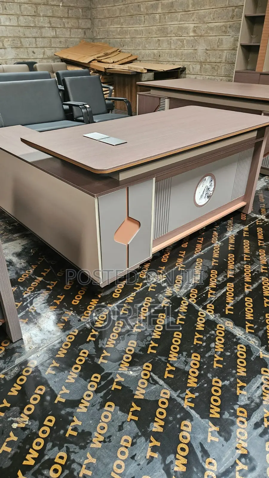 Office Desk : 2.4m Large L-Shaped Managerial Desk