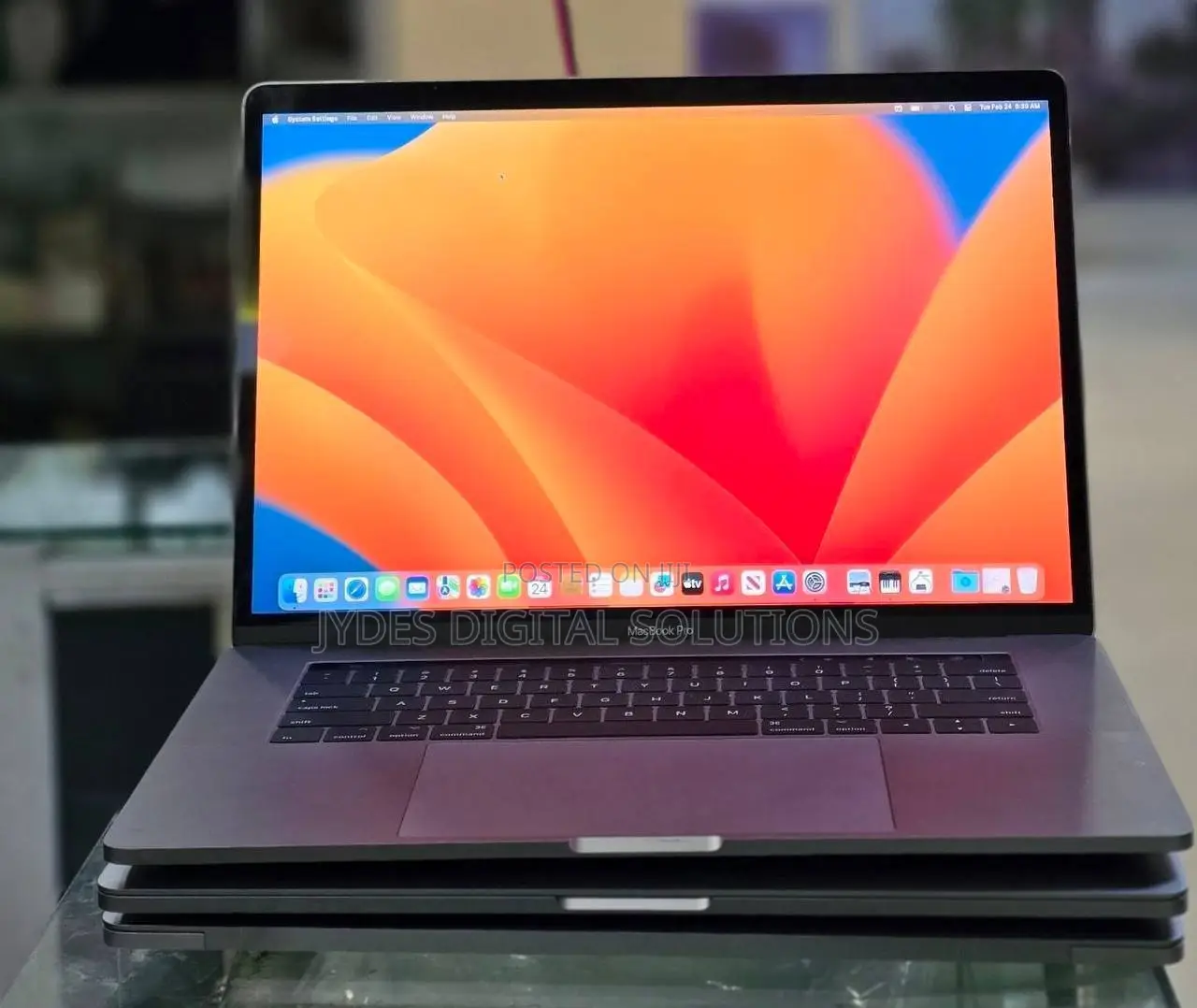 Laptop Apple MacBook Pro 2017 16GB Intel Core i7 SSD 512GB