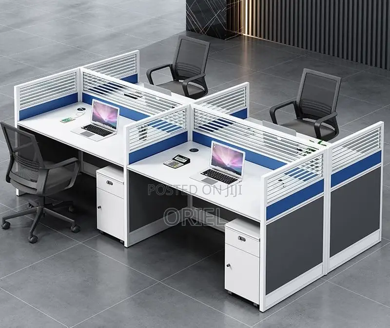 Office Workstation : Partitioned 4-Seater Office Workstation