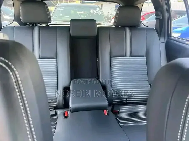 Toyota Corolla Fielder 2019 Blue