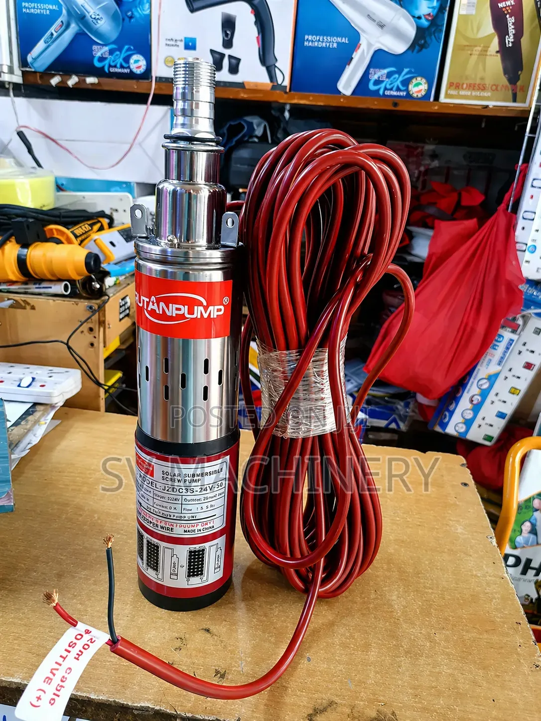 Heavy Duty Submersible Solar Water Pump 250w 50m