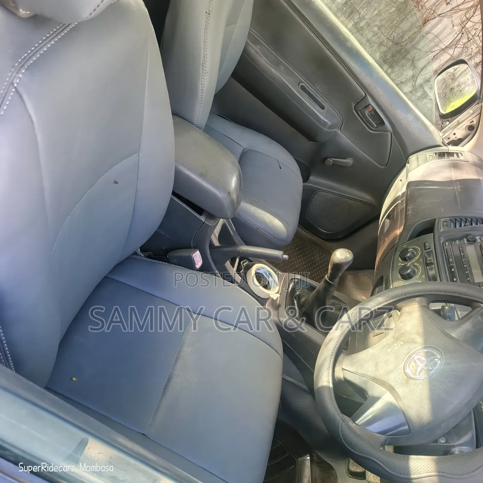 Toyota Hilux 2013 Silver
