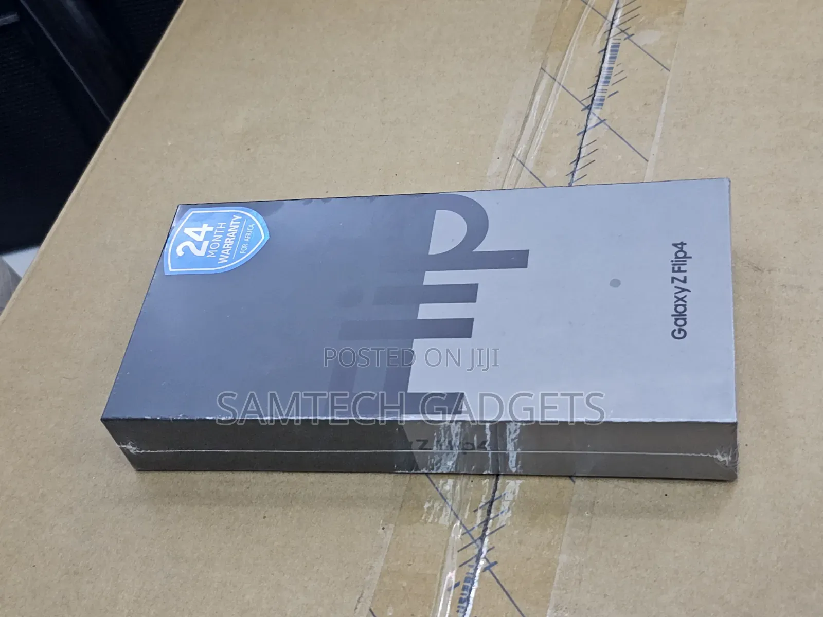 New Samsung Galaxy Z Flip4 256 GB Blue