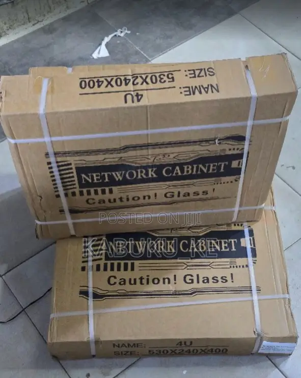 4u 530×400×240 Wall Mount Data Cabinet