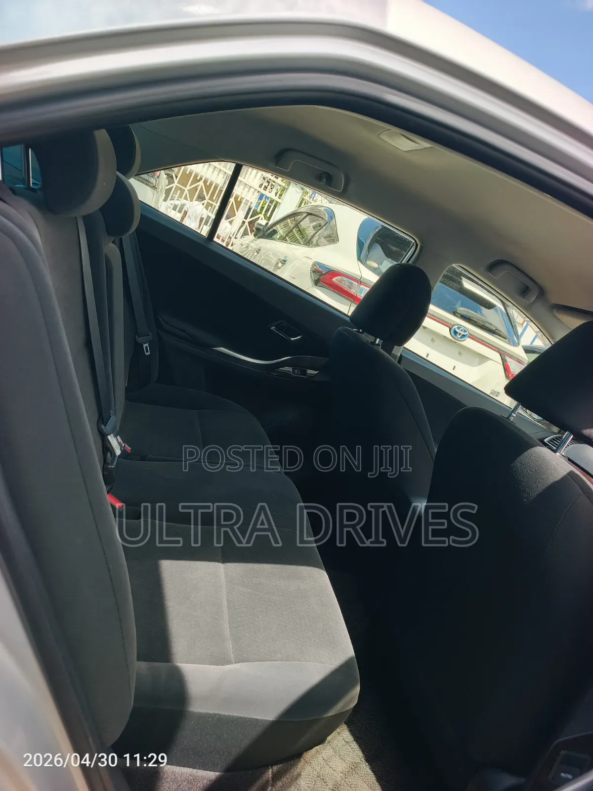 Toyota Premio 2019 Silver