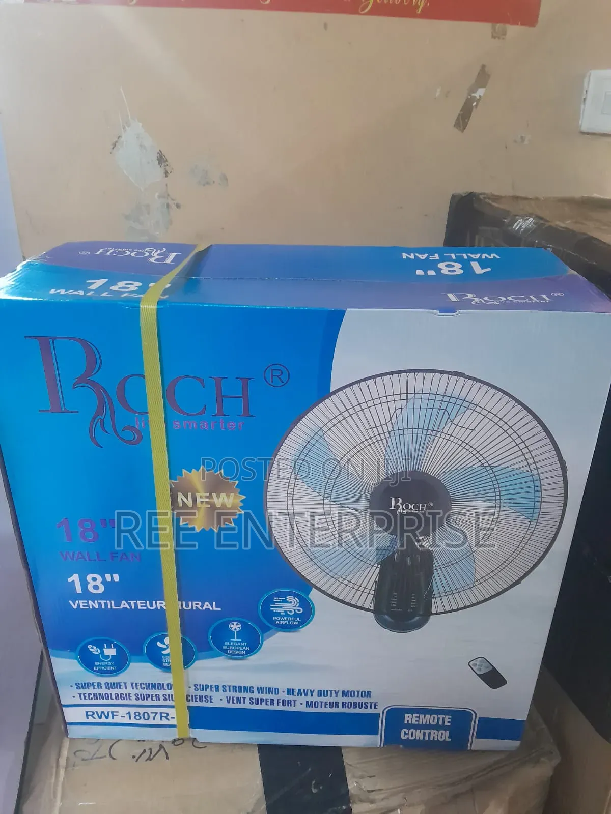 Wall Fan** 18 Inches With Remote