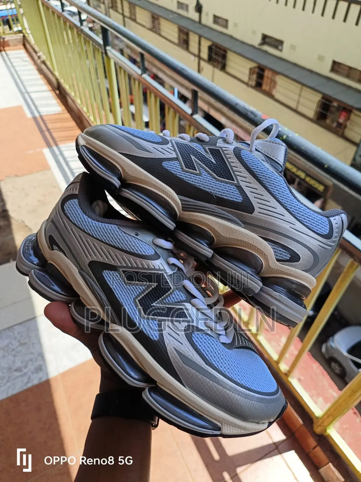 New Balance Abzorb-2000.