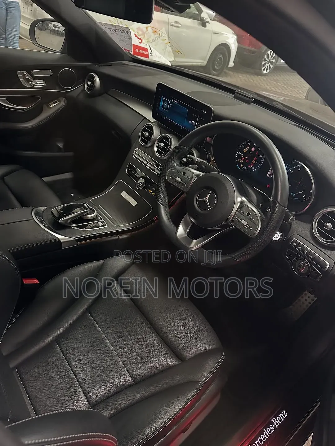 Mercedes-Benz C200 2020 Matt Black