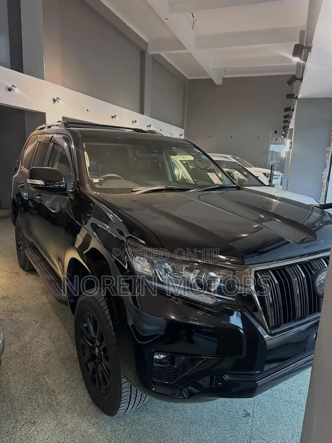 Toyota Land Cruiser Prado 2.7 2021 Matt Black