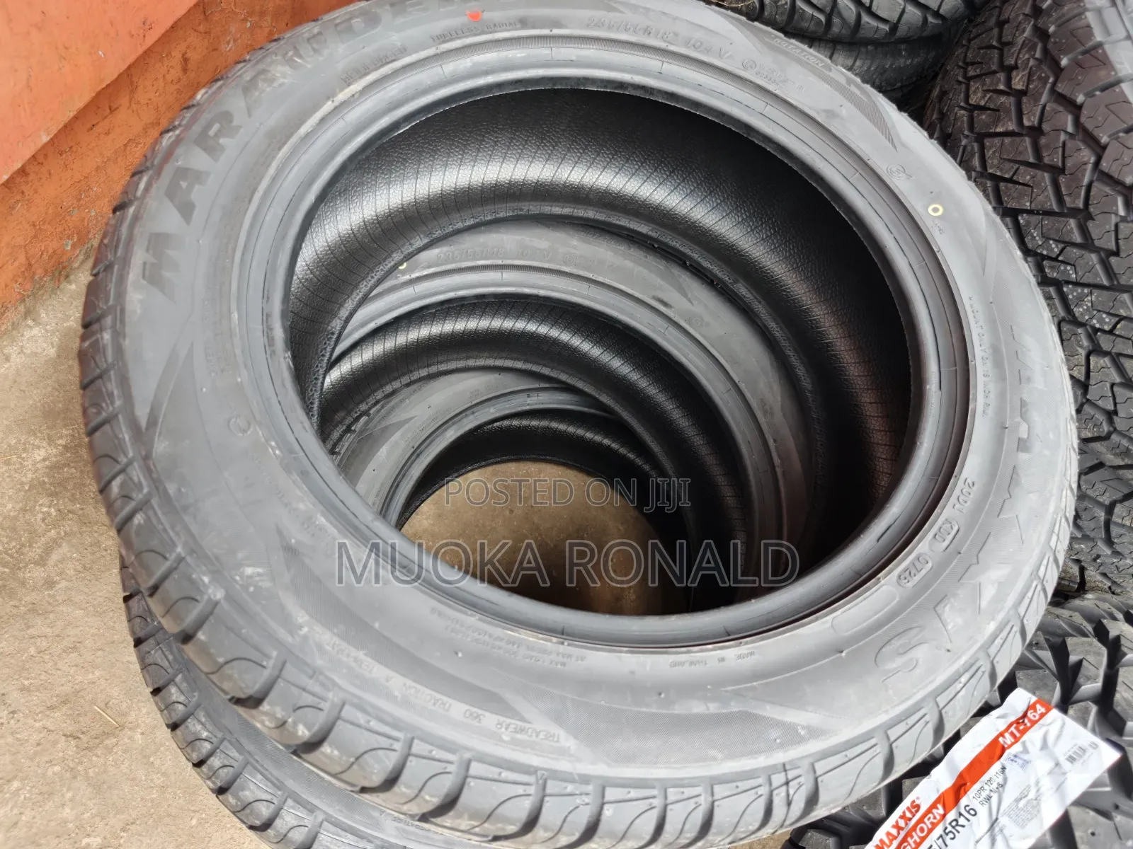 235/55r18 Maxxis Tyre (Marauder Ii). V-Shape
