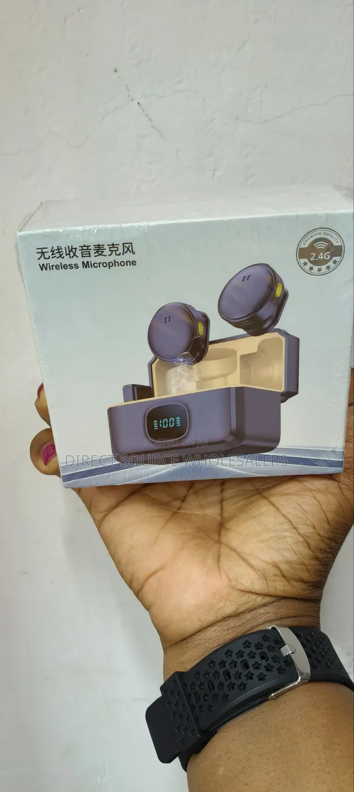 Q8 Wireless Microphone – Crystal Clear Sound for Videos