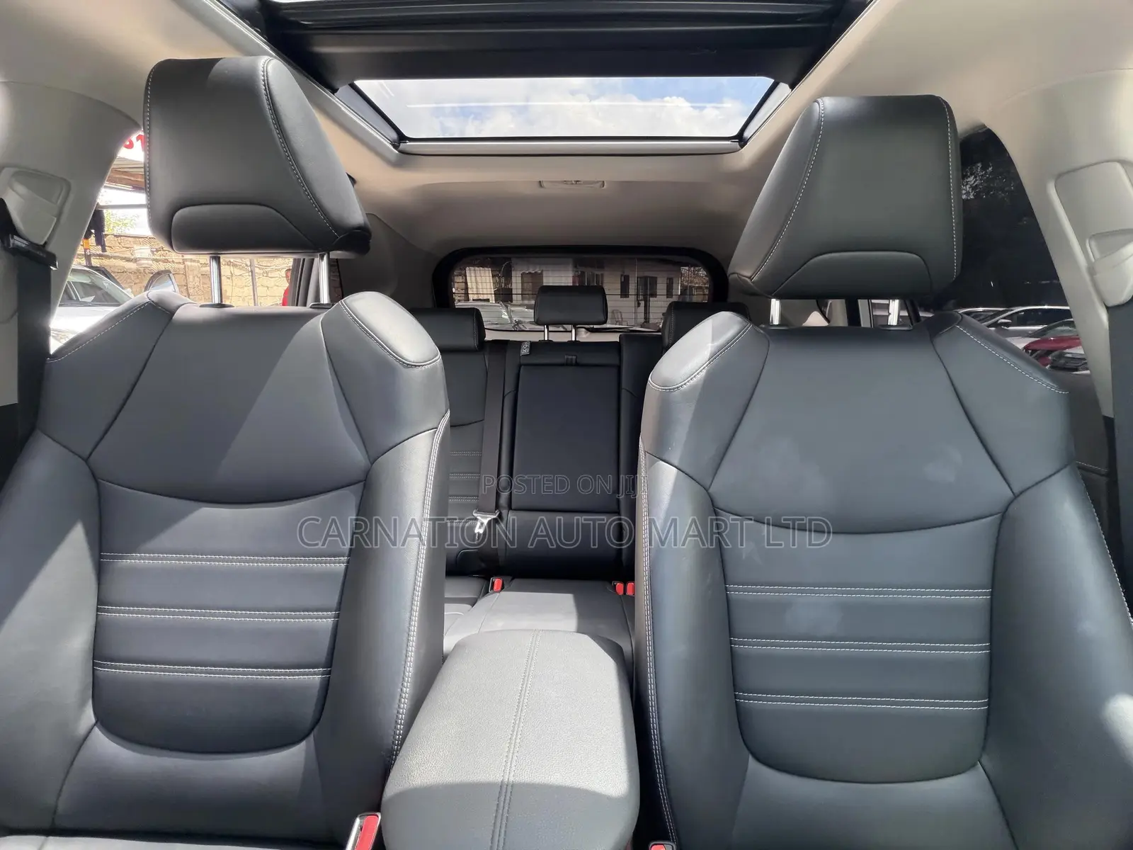 Toyota RAV4 Adventure 2019 White