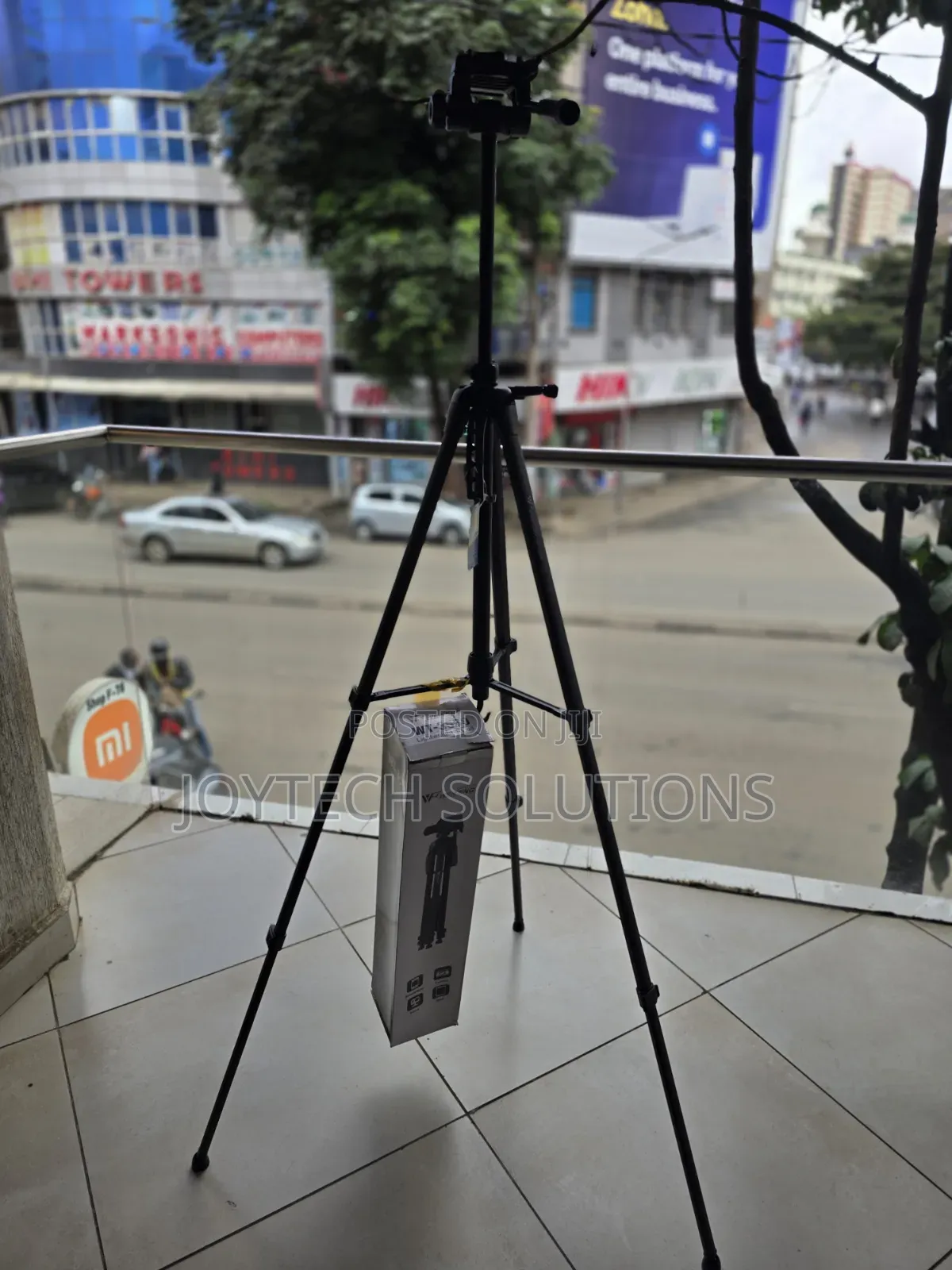 Heavy Duty Tall Tripod 3560 – Tall, Strong Affordable Today