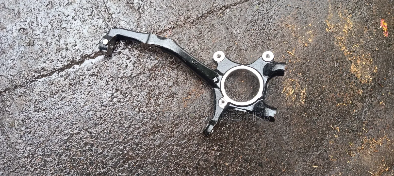 Revolution Steering Knuckles.