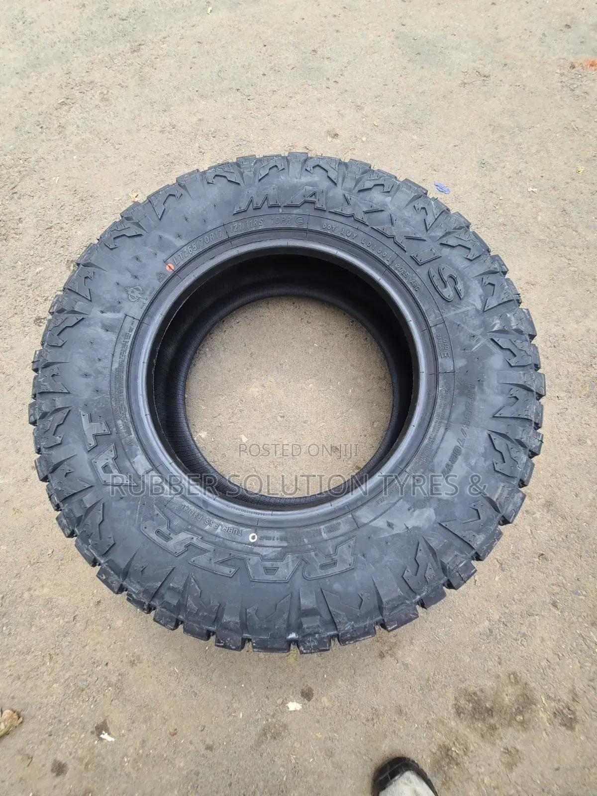 265/70r17 Maxxis Tyres Razr a/T-811[Made in Thailand]