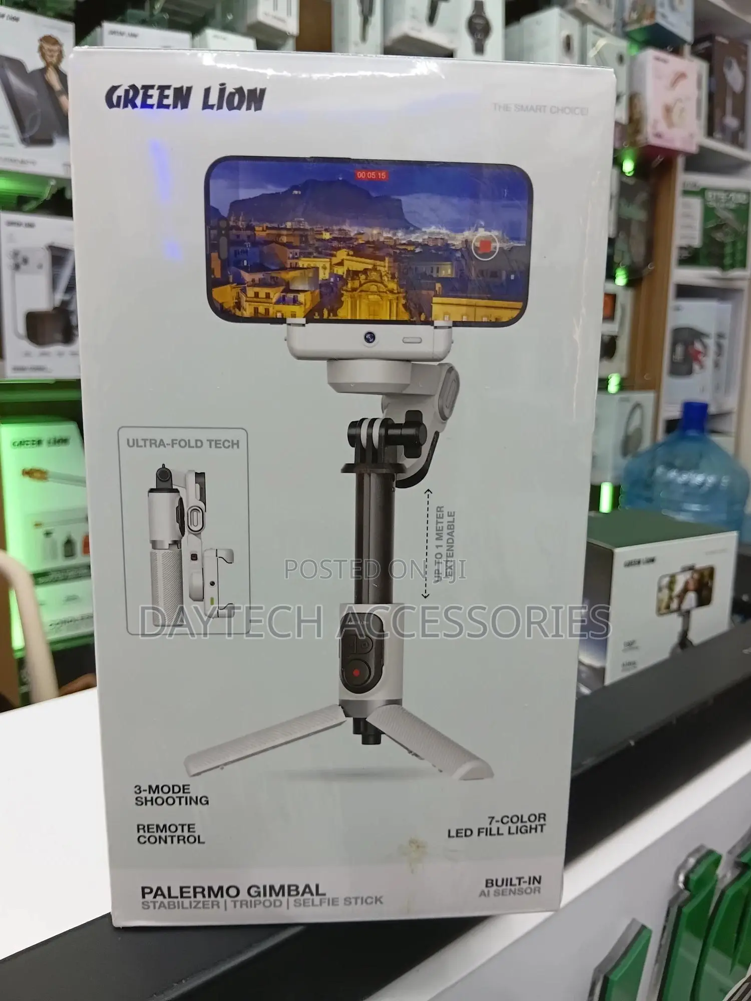 This Is a Green Lion Palermo Gimbal Stabilizer in White.