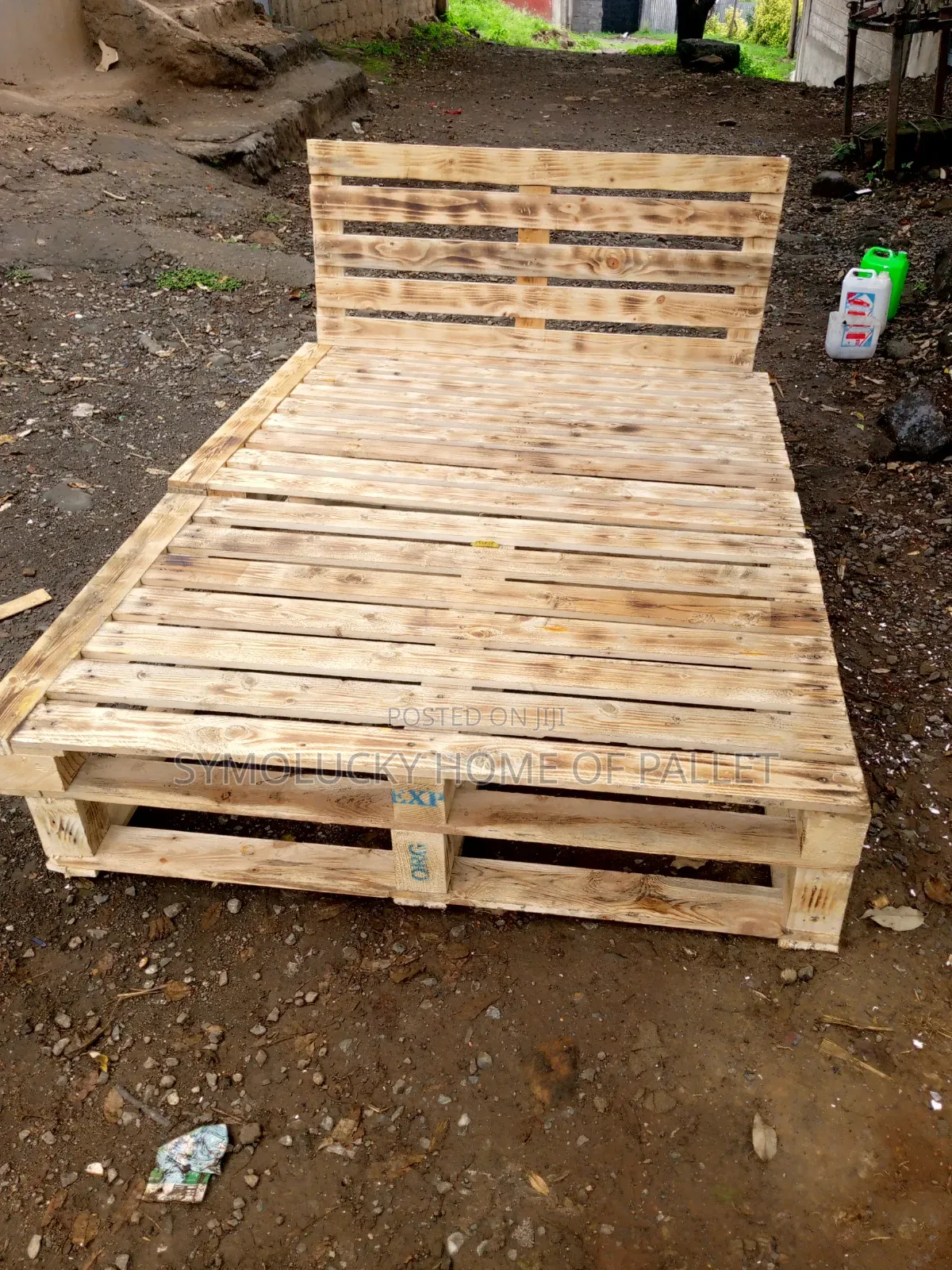 Kings 5*6 Pallet Bed. Detachable RMZD Pattern