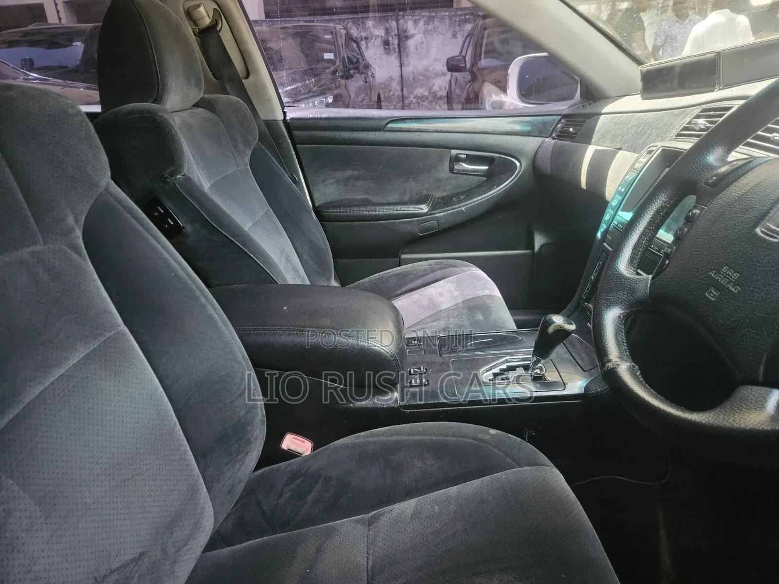 Toyota Crown 2006 White