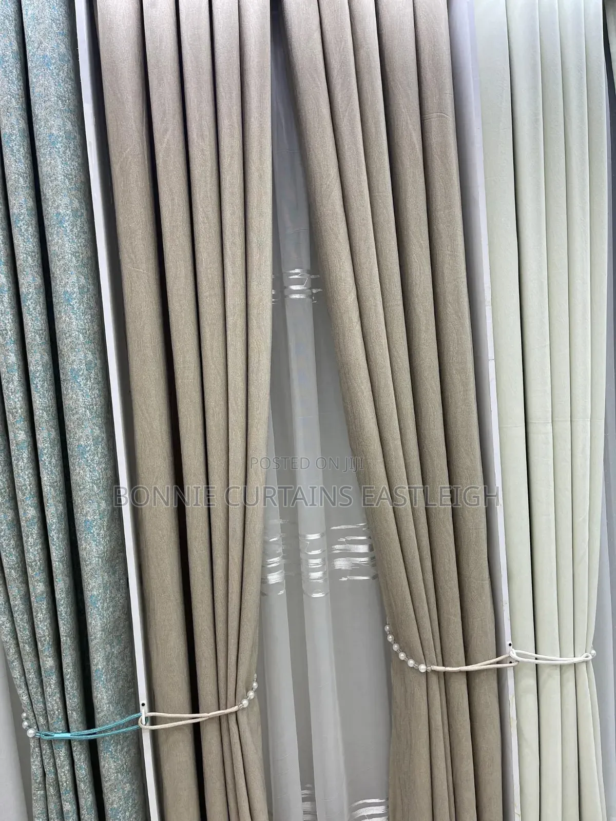 White Curtains for Guests Rooms