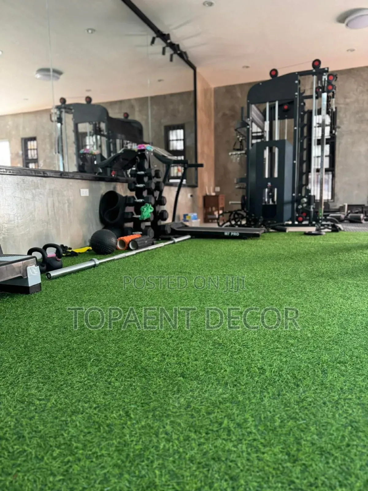 Premium Feel Under Your Feet Gym Artificial Green Grass Carpet