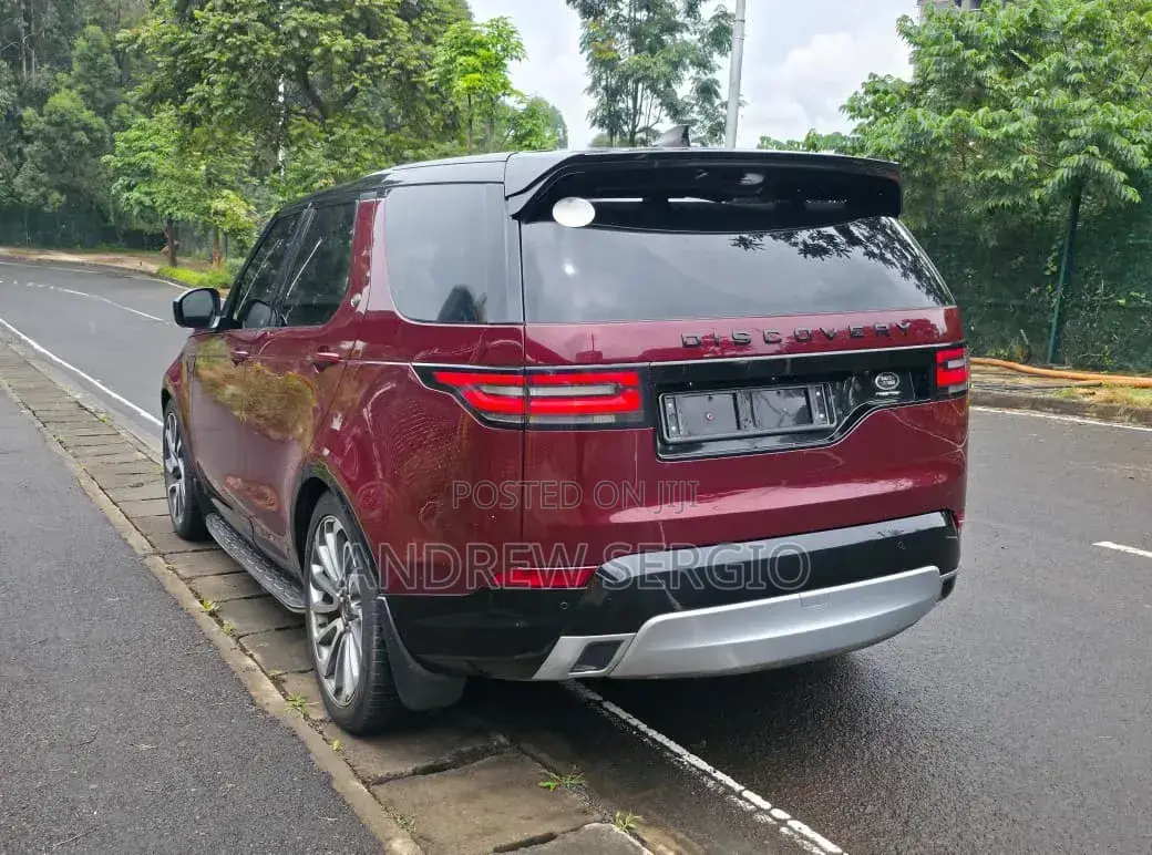 Land Rover Discovery 2017 Red