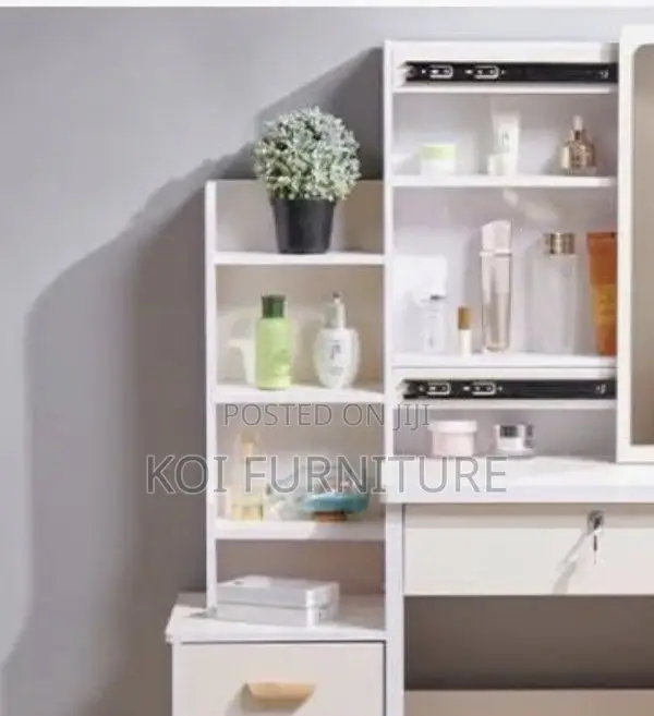 Dressers; Flowwy Classic White Vanity With Mirror and Drawers