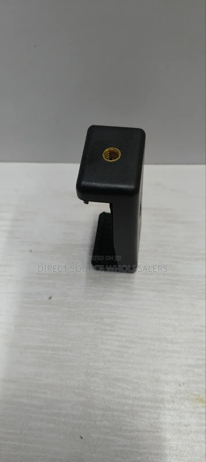 Universal Phone Holder for Tripod – 360° Rotation