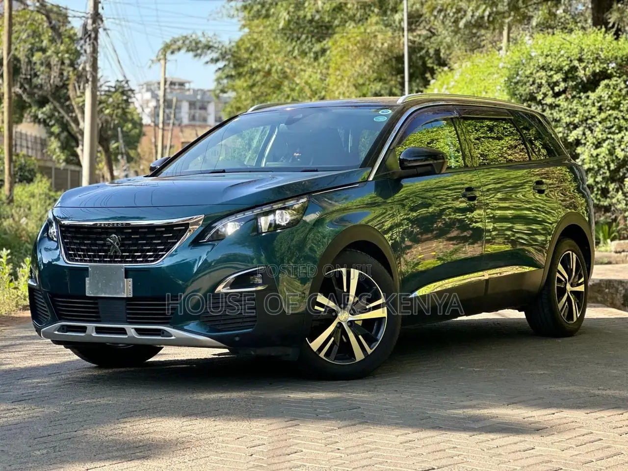 Peugeot 5008 2019 Green