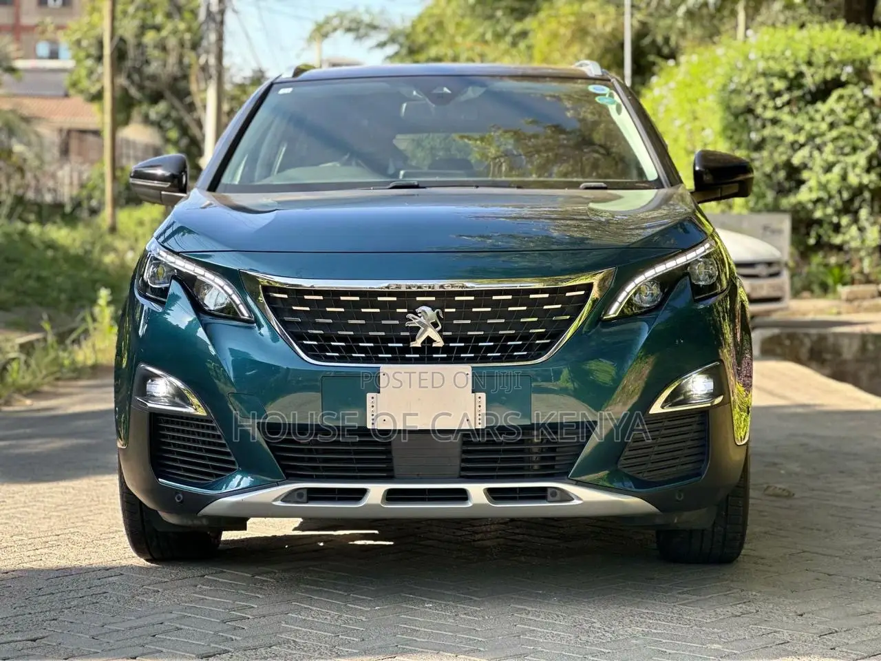 Peugeot 5008 2019 Green