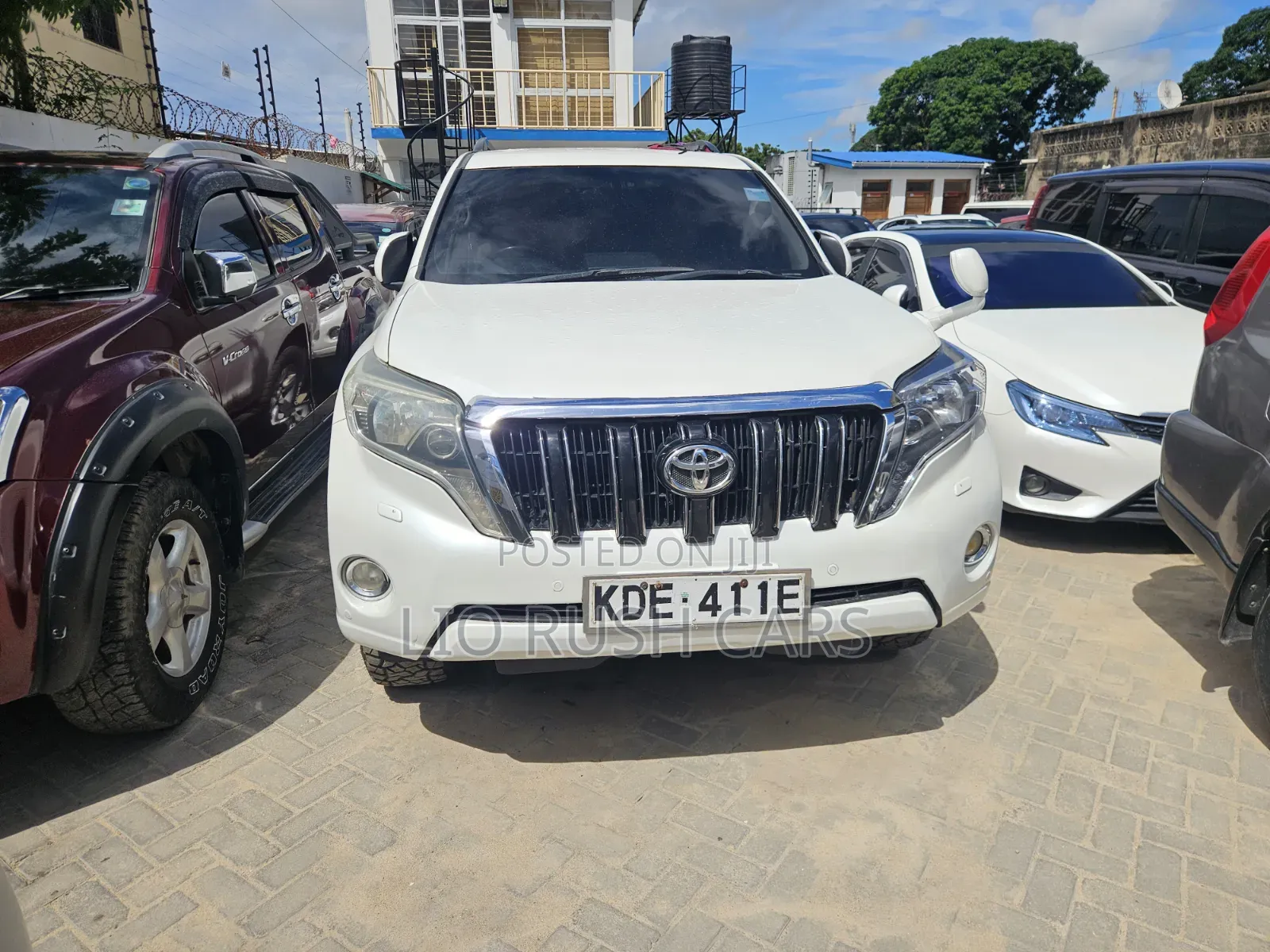 Toyota Land Cruiser Prado 2015 White