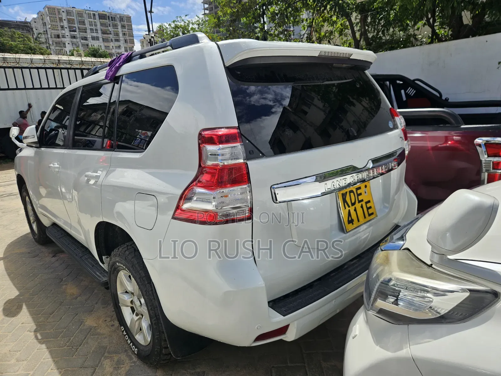 Toyota Land Cruiser Prado 2015 White