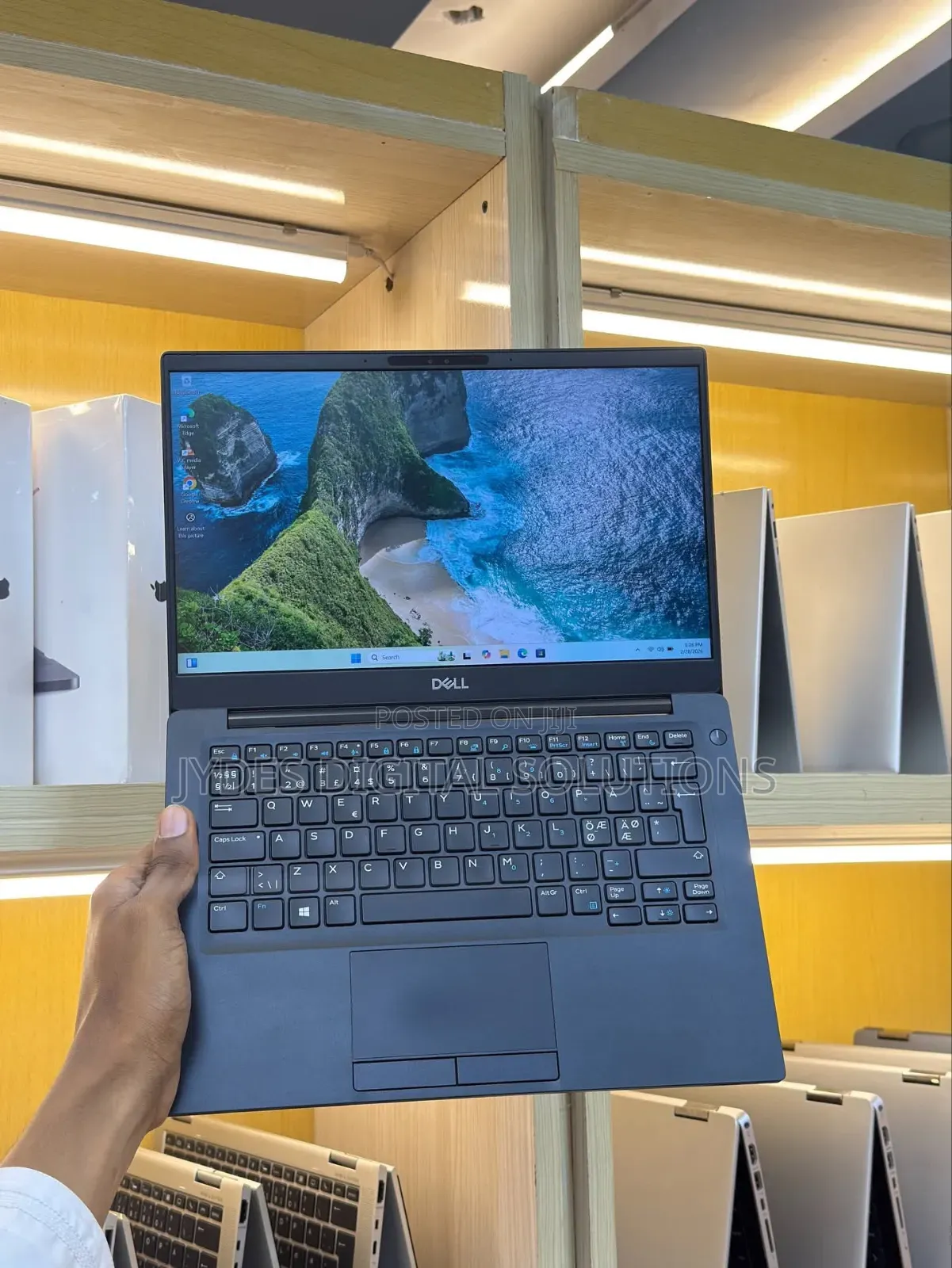 Laptop Dell Latitude 7390 8GB Intel Core i5 SSD 256GB
