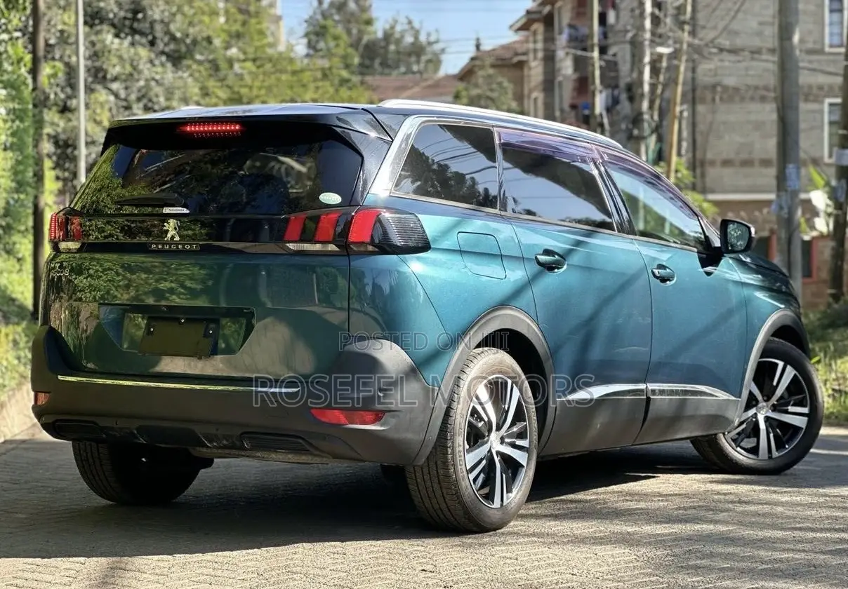 Peugeot 5008 2019 Blue