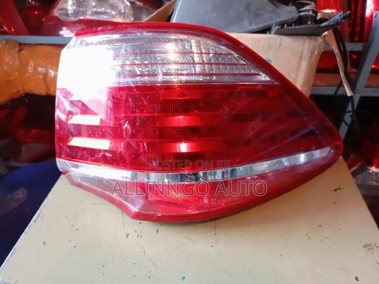 Toyota Crown Royal 2014 Taillight