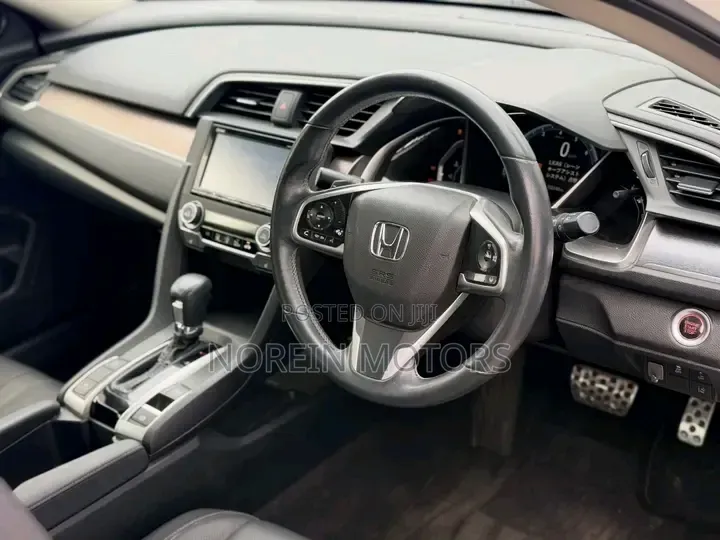 Honda Civic 2019 White