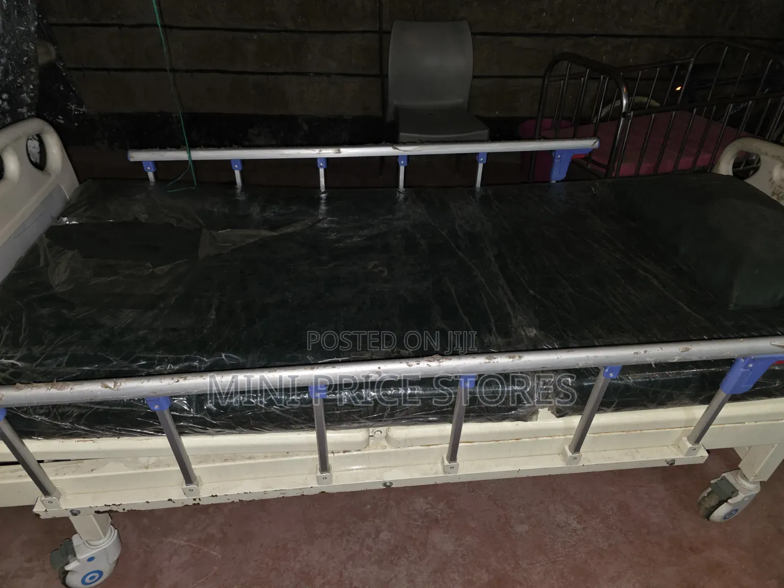 Single Crank Hospital Bed