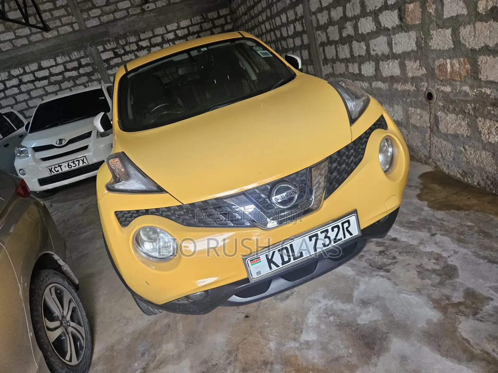 Nissan Juke 2016 Yellow