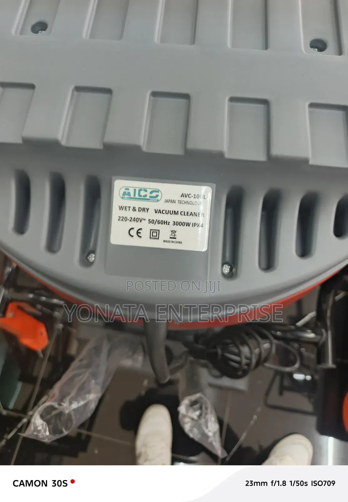Aico Japan Avc-100l Wet and Dry Vacuum Cleaner