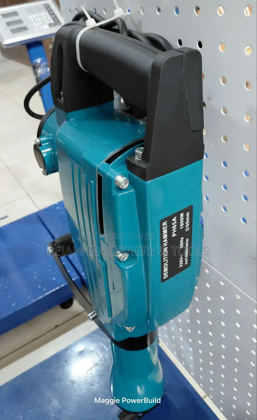 Makita 1800w Demolition Hammer/Jack Hammer