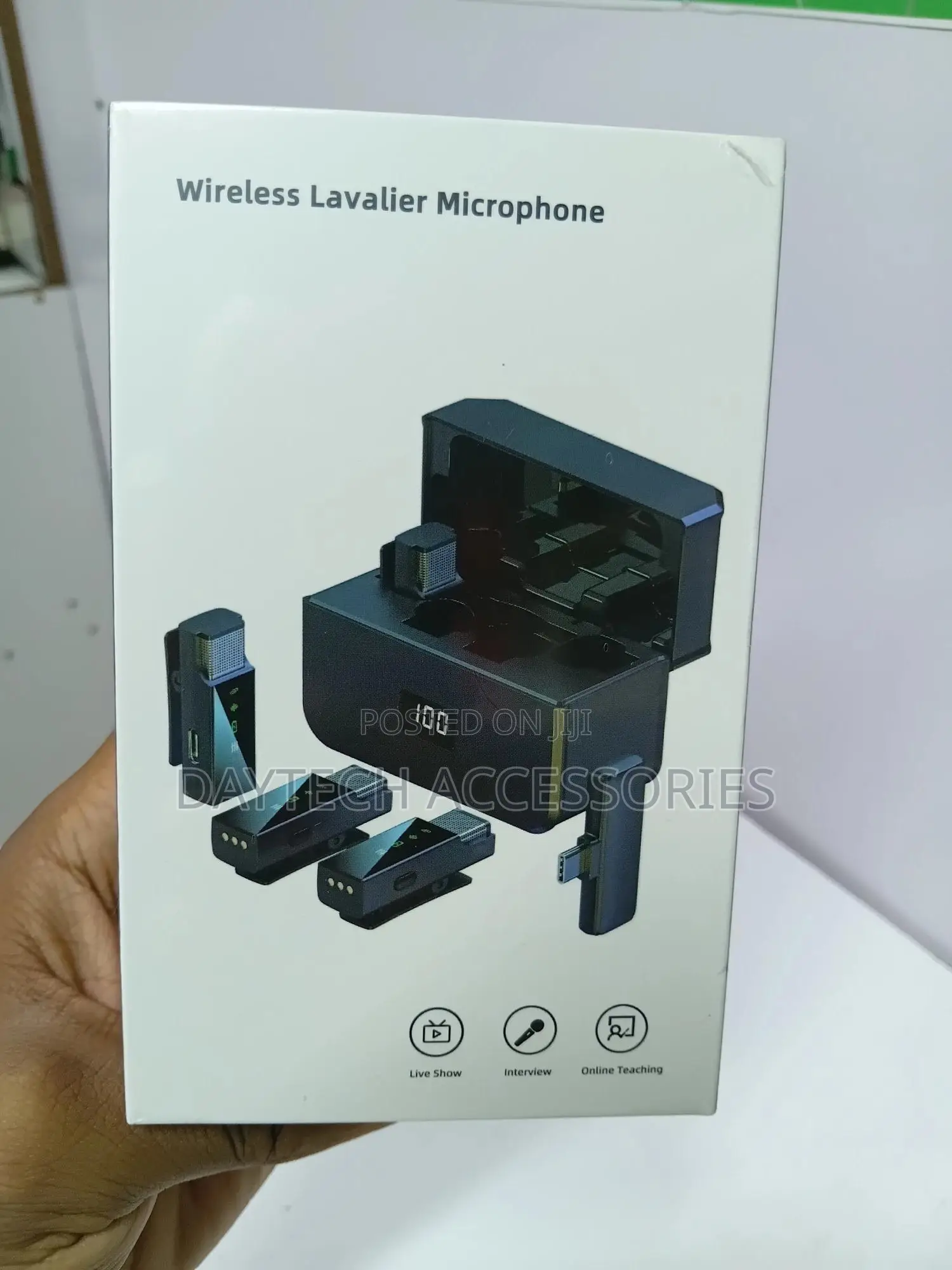 Zerfun 4-in-1 Wireless Lavalier Microphone System With a Charging Case
