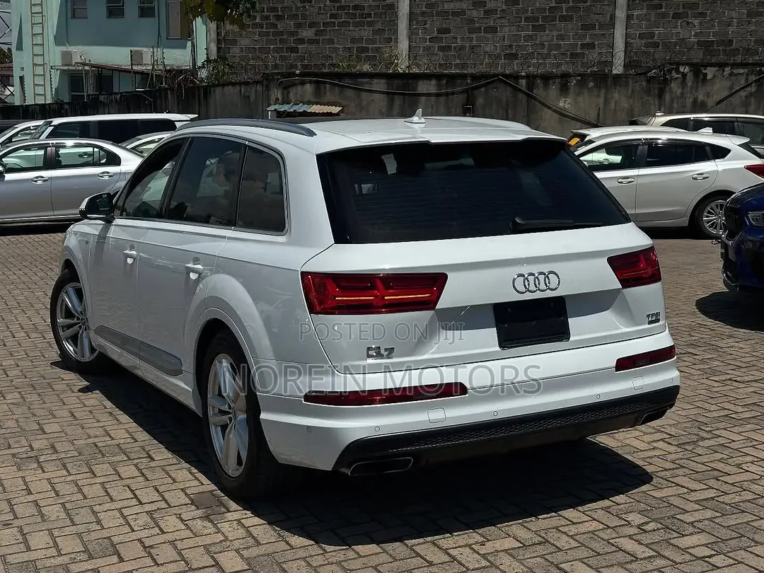 Audi Q7 2019 Pearl